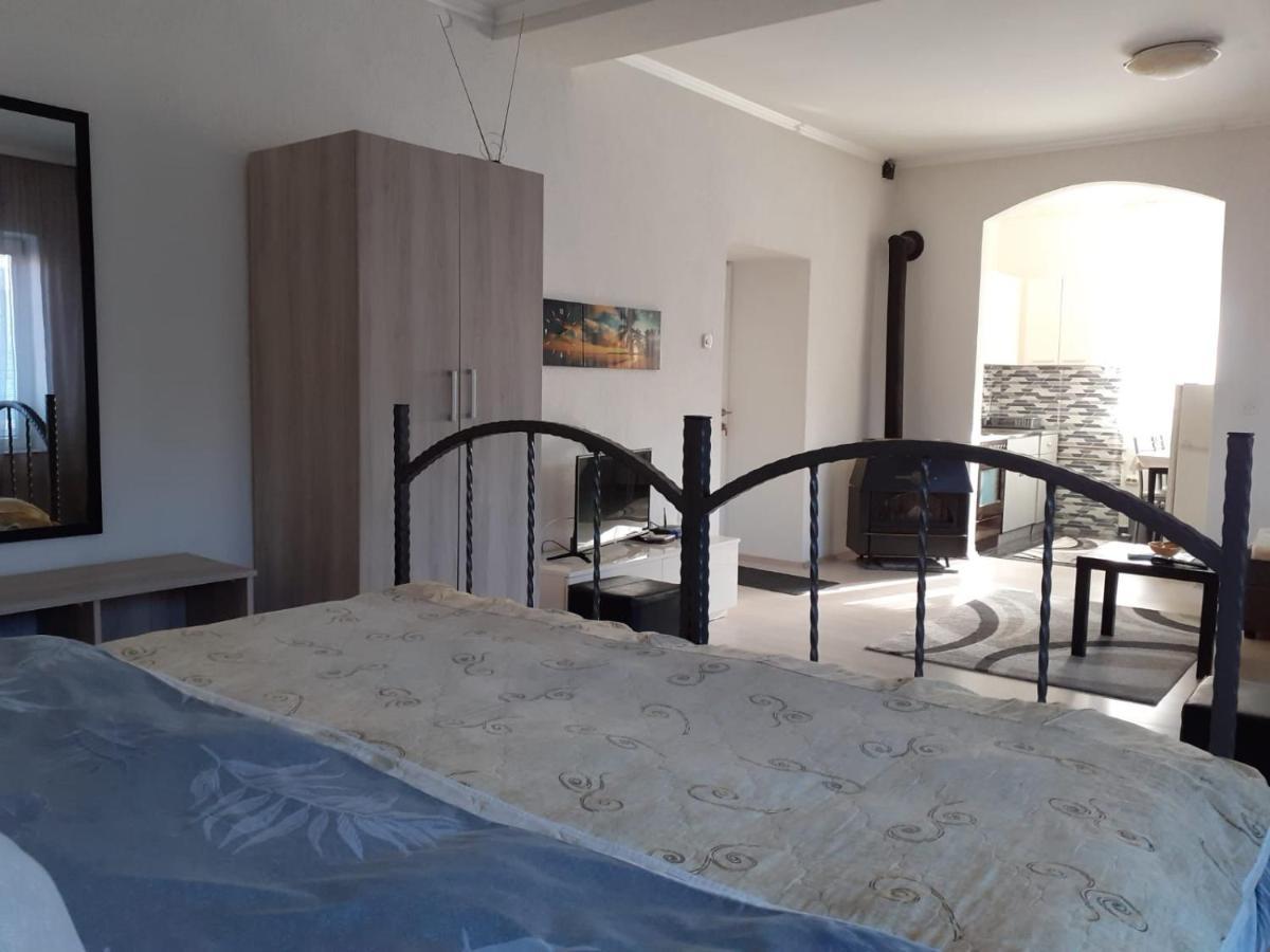 Alex Apartments Kruševo Esterno foto