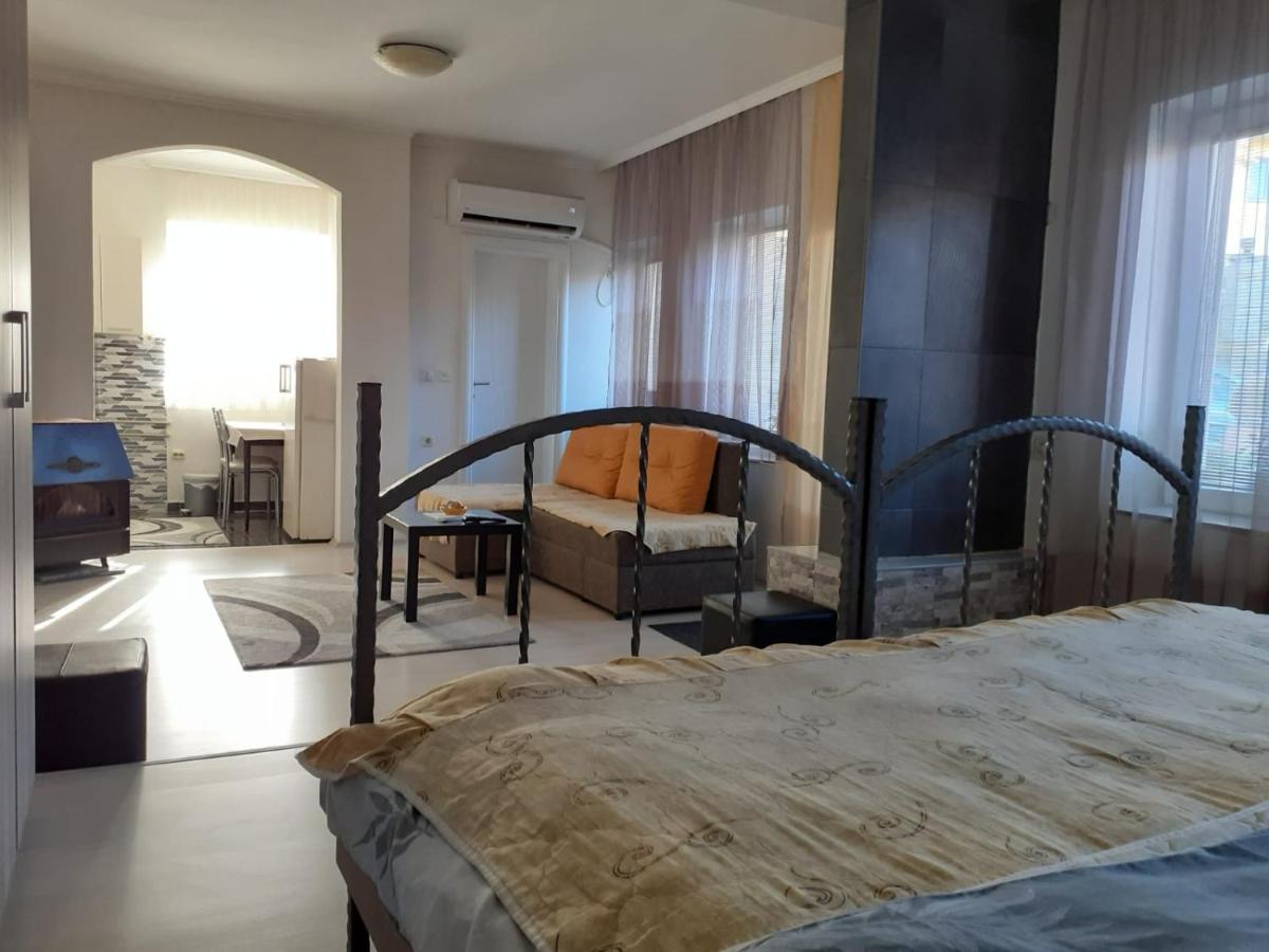Alex Apartments Kruševo Esterno foto